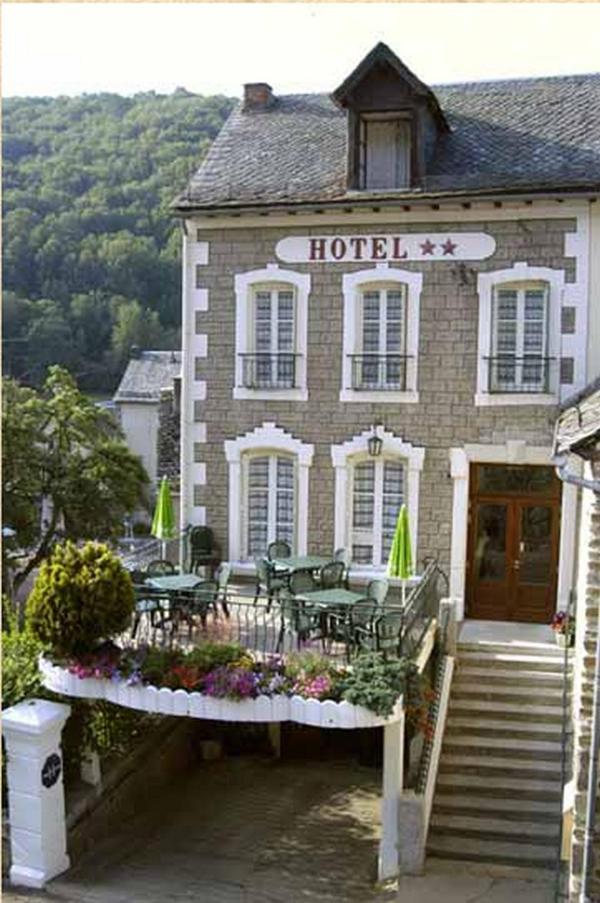 Hotel Des Voyageurs Saint-Chély-dʼAubrac Zewnętrze zdjęcie